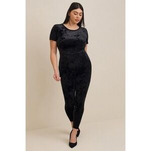 Torrid Crushed Velvet Short Sleeve Catsuit Black Size‎ 4 Club Party Holiday